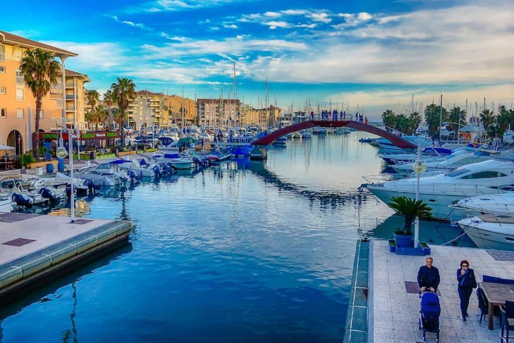 Port-Frejus, Le Paladien, Appartement 2 Pieces Climatise, Terrasse & Parking מראה חיצוני תמונה