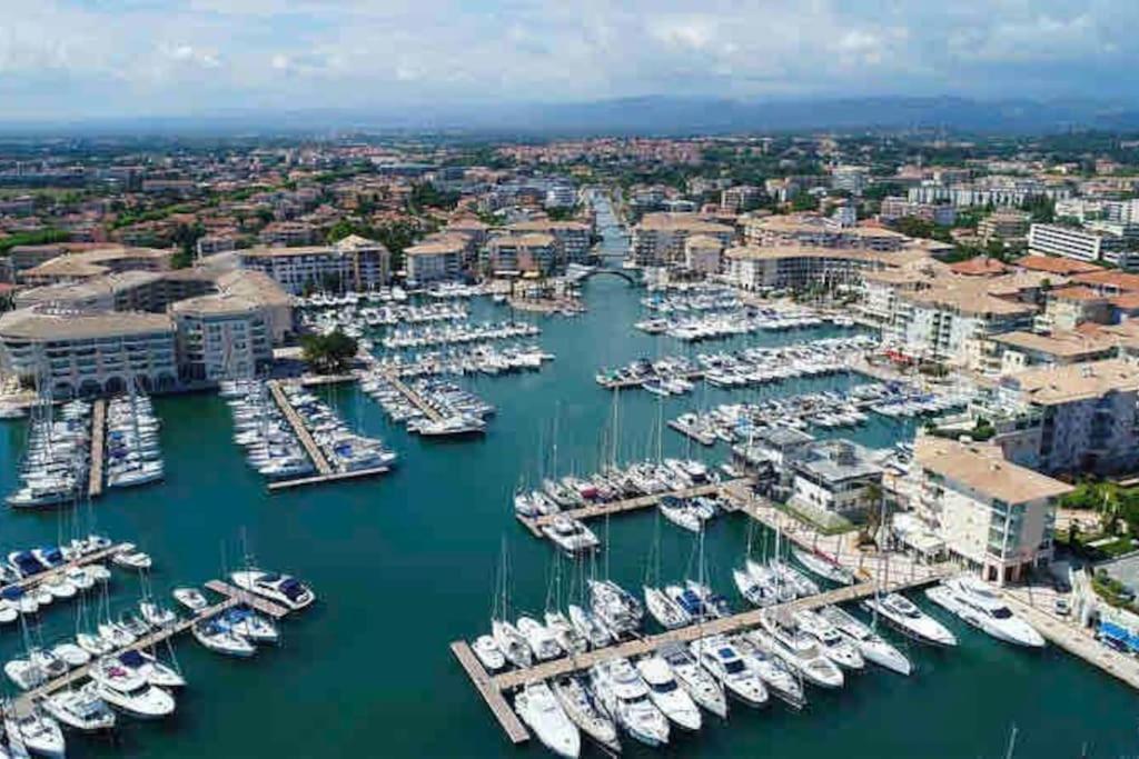 Port-Frejus, Le Paladien, Appartement 2 Pieces Climatise, Terrasse & Parking מראה חיצוני תמונה